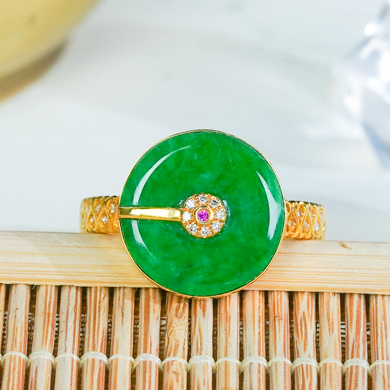 洛丽亚18k金天然翡翠戒指