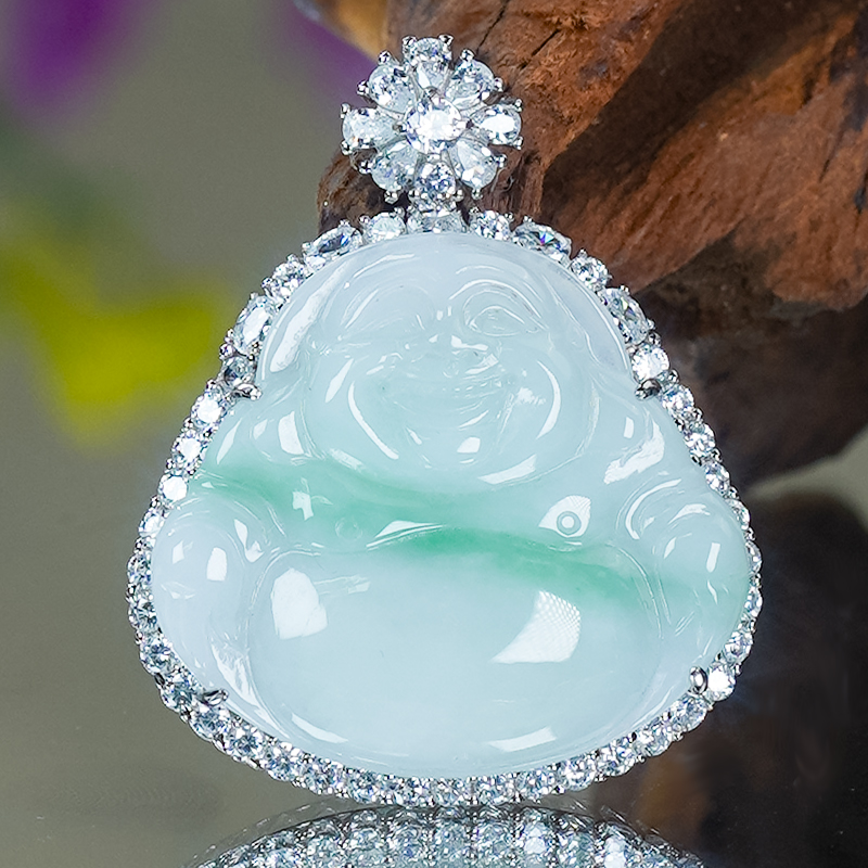 天然飘绿翡翠A货银镶嵌时尚手工雕刻花瓣一抹绿大肚佛公玉石吊坠