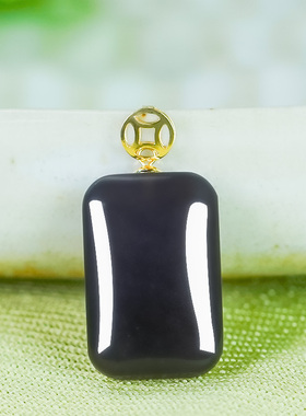 洛丽亚18K金镶嵌天然和田玉烟紫色平安无事牌吊坠