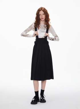 SURE ENOUGH  原创设计秋季新款法式黑色复古背带连衣裙百褶裙女