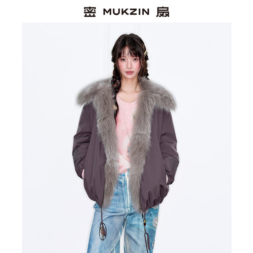 休闲设计感大翻领毛领羽绒服