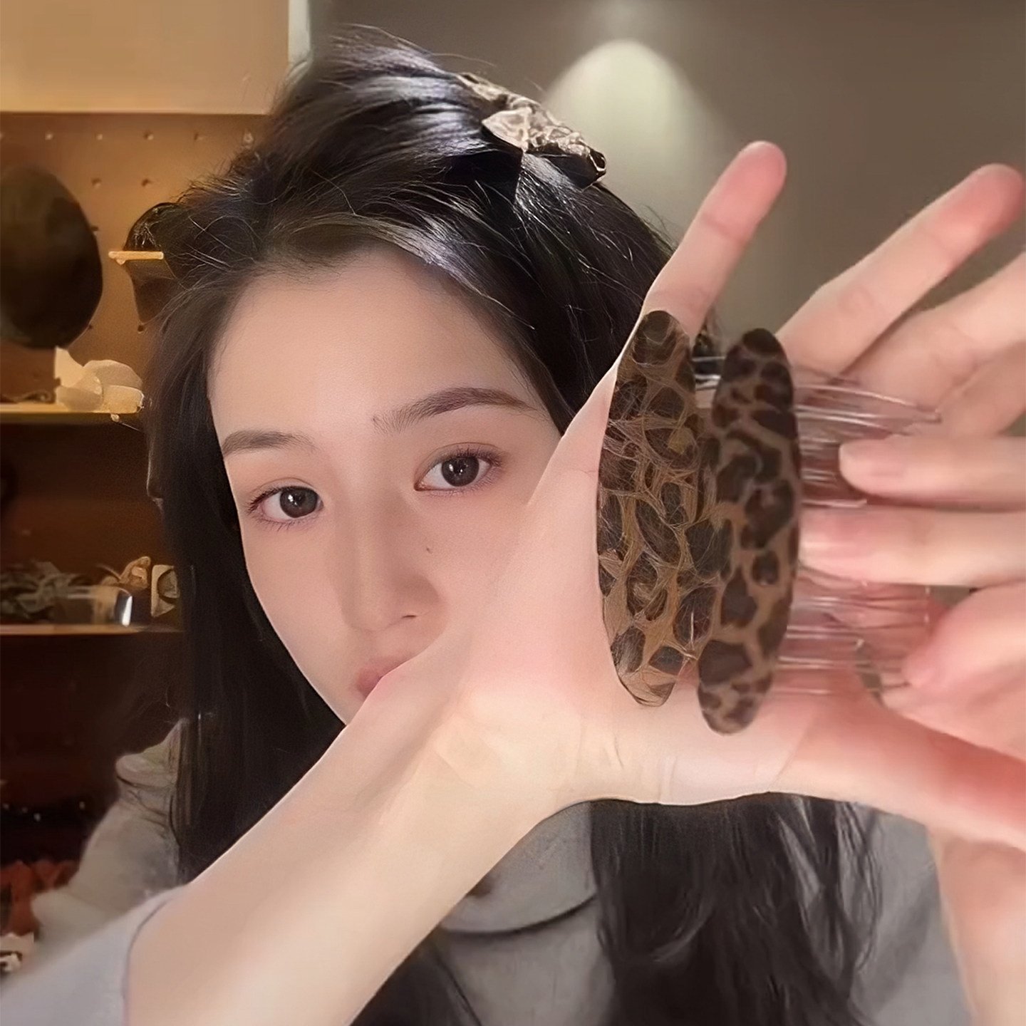韩系复古豹纹侧边倒插梳发夹卡子图片