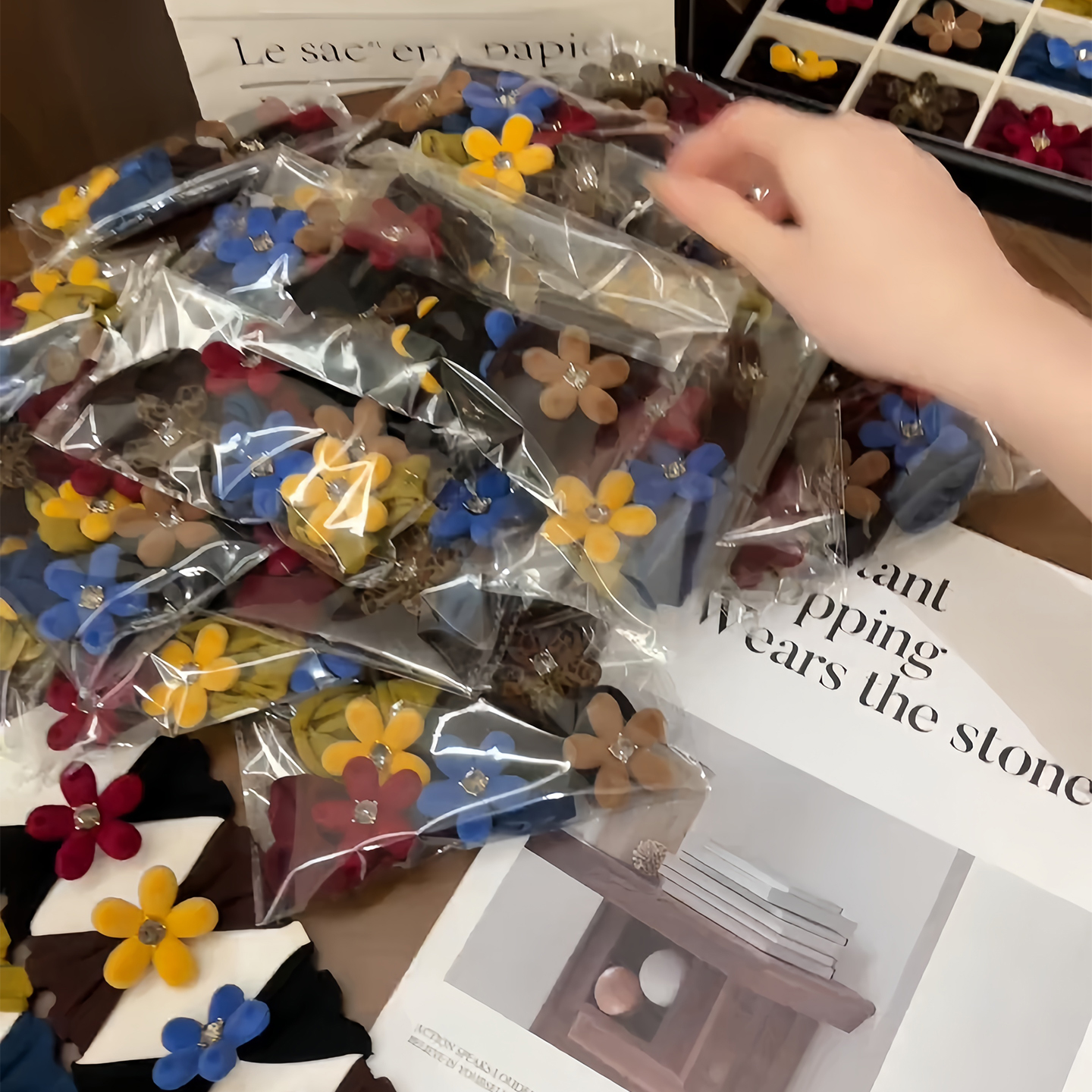 5条装~秋冬丝绒花朵闪钻面膜发圈