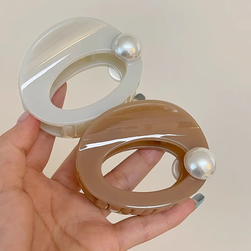 私藏孙露璐同款高级感抓夹女