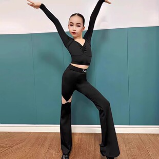 冬季新款女童拉丁舞服练习服方领长袖上衣分体漏洞喇叭长裤套装