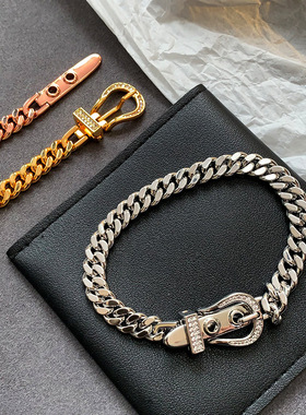 真金电镀精致镶钻马蹄扣皮带手链女欧美复古小众高级感可调节手饰