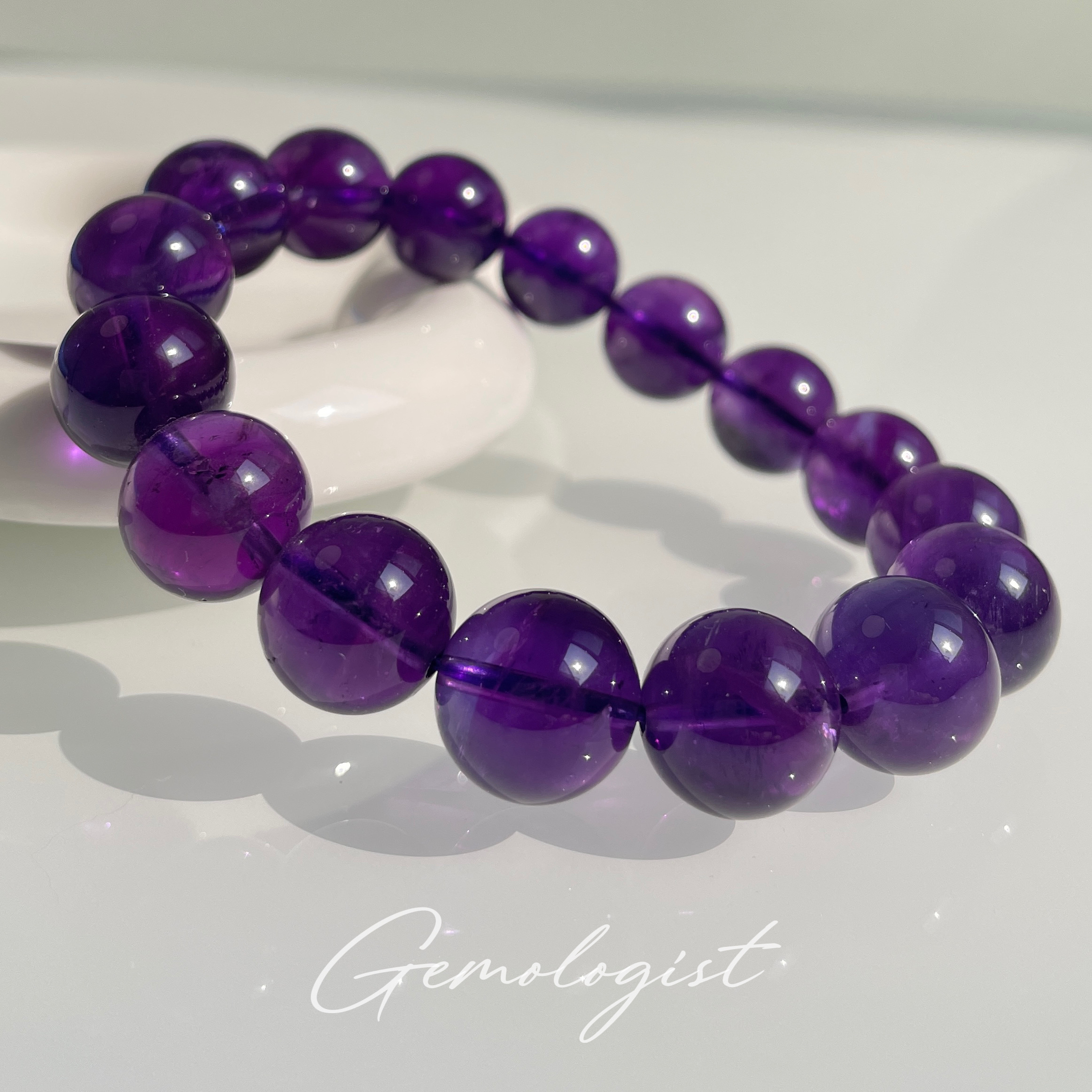 天然乌拉圭浓郁紫晶女生水晶手串