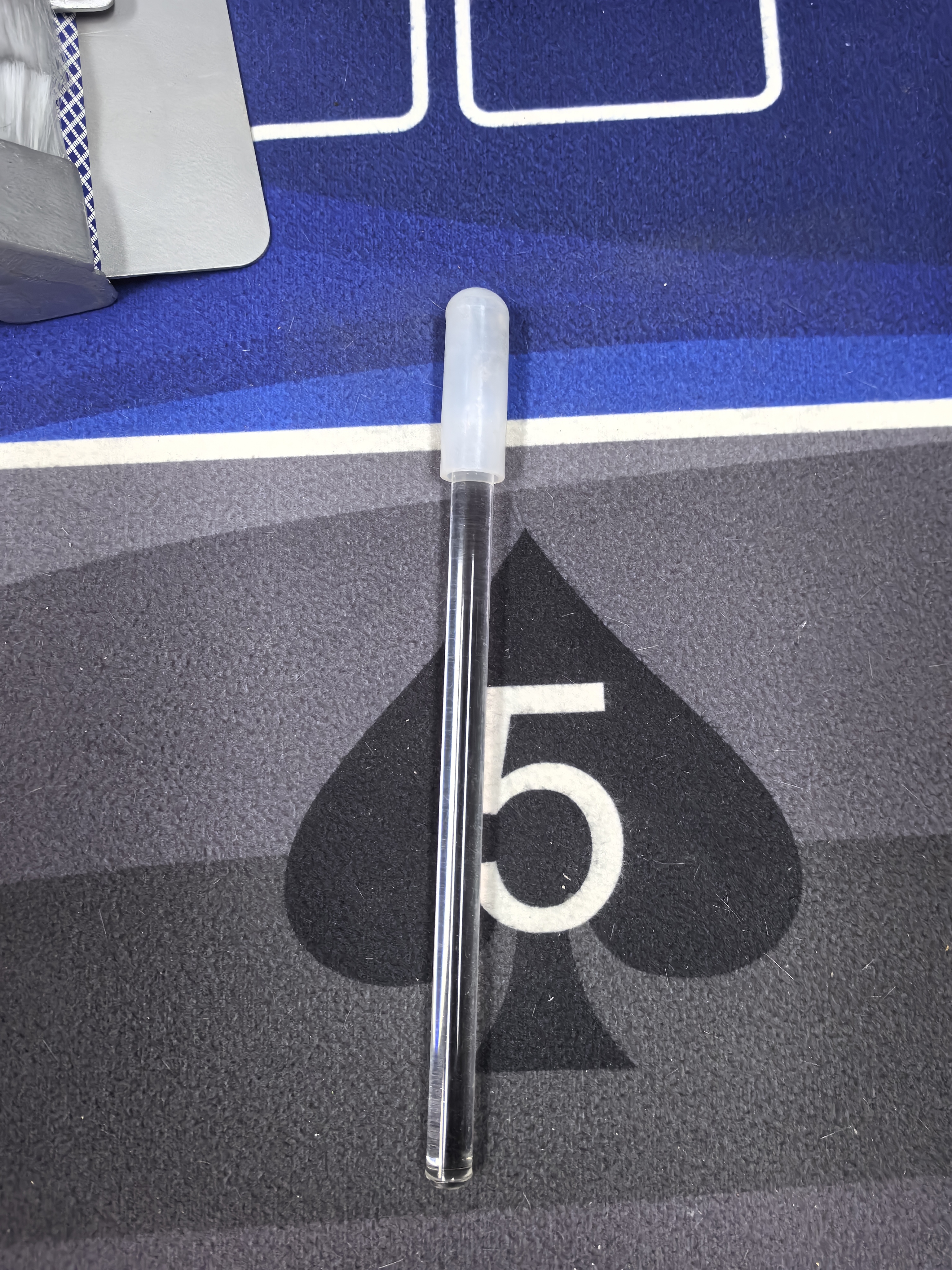 百家乐专用防作弊扑克牌发牌笔 透明水晶防作弊发牌笔