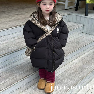 suyou童装女童宝宝儿童冬装豹纹两面穿羽绒服中长款白鸭绒外套
