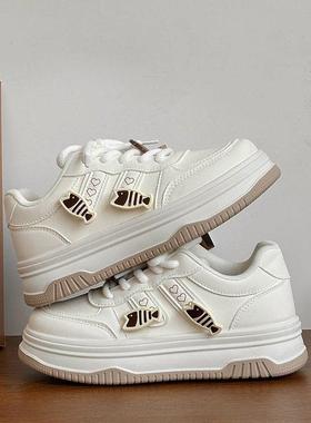 小众面包鞋i女2025春季新款小鱼潮搭n百s流休闲85148运动增高板鞋