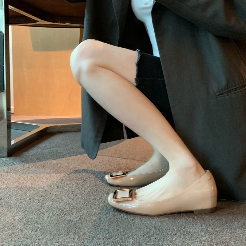 法式裸色方扣平底内增高单鞋女