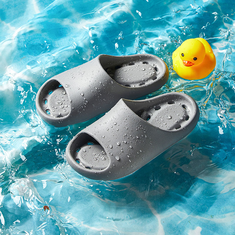 儿童浴室拖鞋男童镂空防滑防臭夏室内软底亲子洗澡漏水男孩凉拖鞋