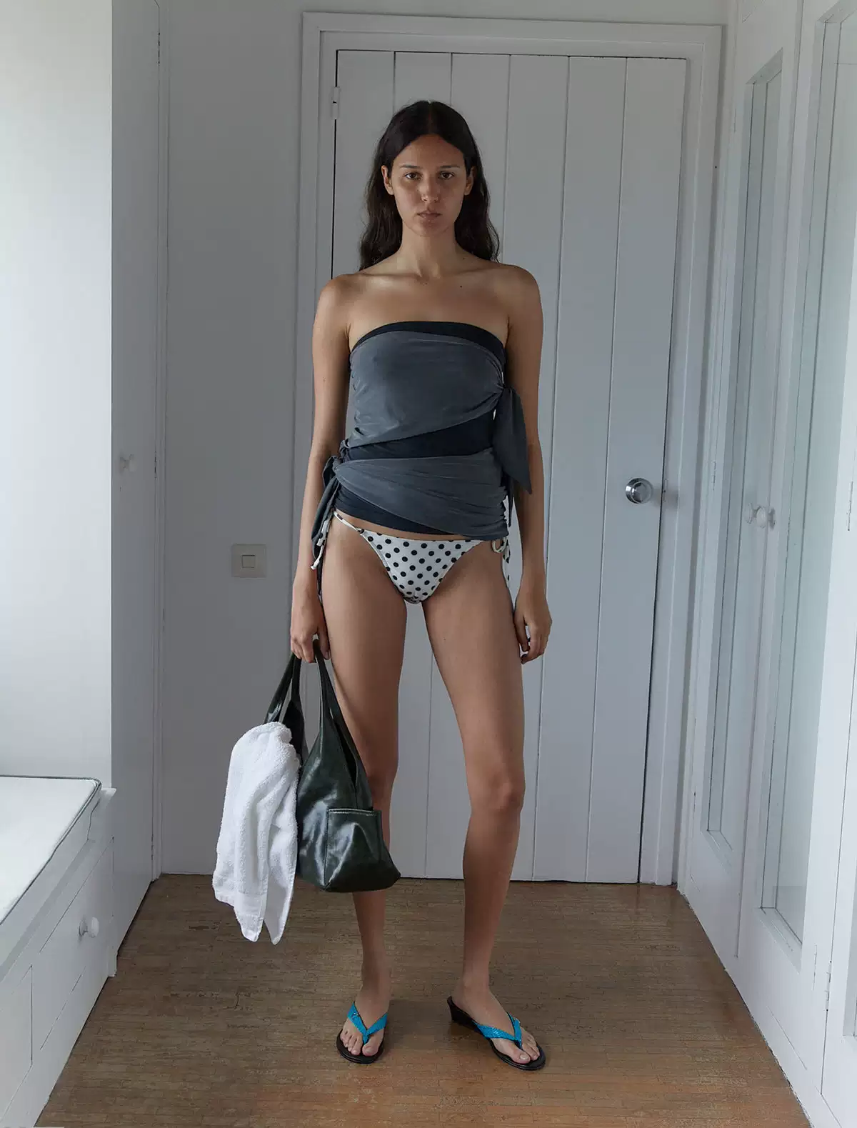Нет секретных нишевых покупок Paloma Wool 25ss минималистичные и элегантные тисненые ломаные клиновидные сандалии