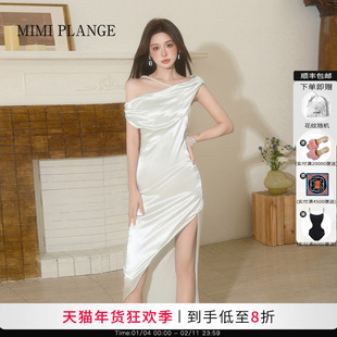 一只白同款MIMI PLANGE三醋酸不规则斜裁收褶珍珠开叉连衣裙礼服