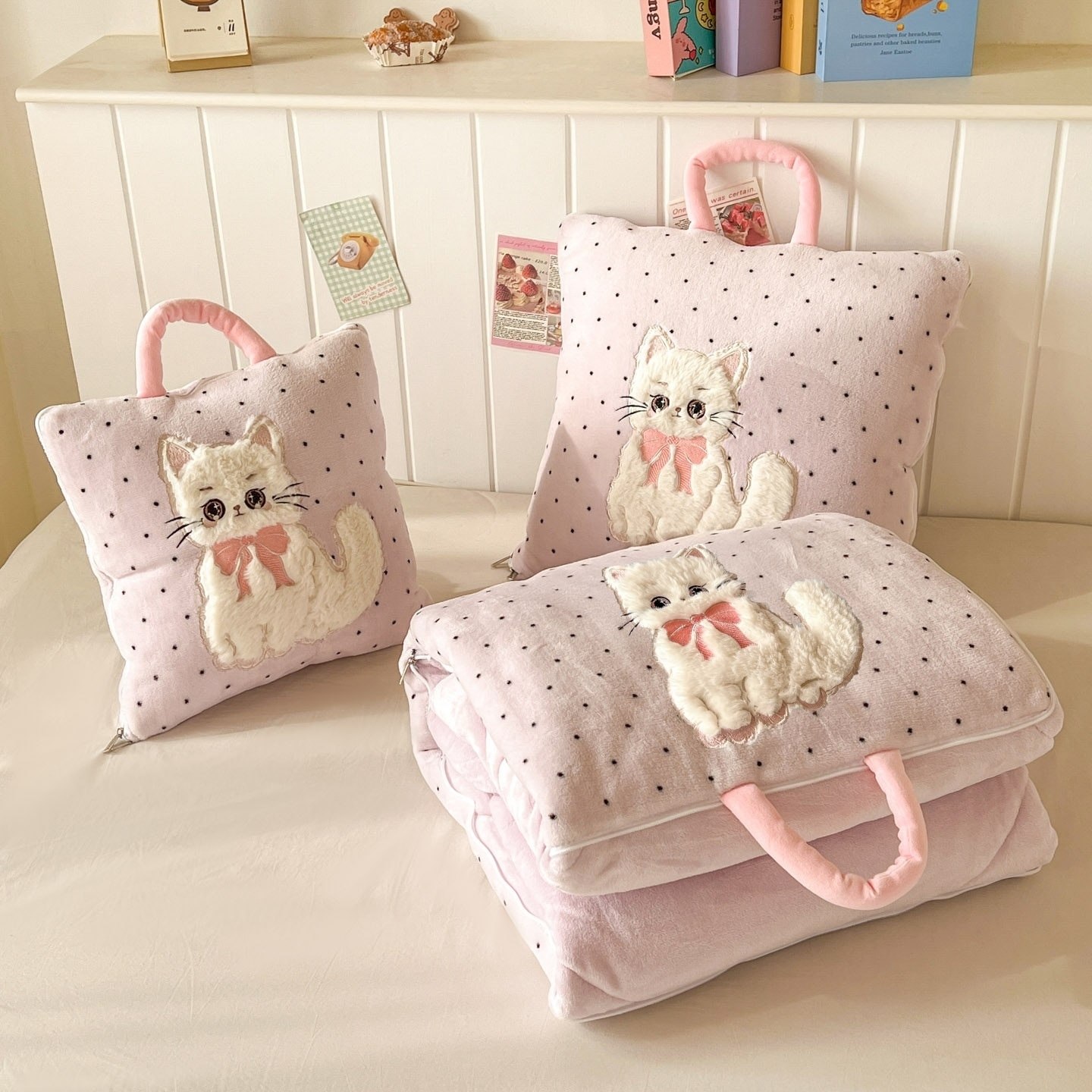 牛奶绒 加厚 抱枕车用被子两用2025新款沙发靠枕二合一冬季枕头被,居家布艺,抱枕被,淘宝优惠券,粉丝福利购,淘宝优惠卷