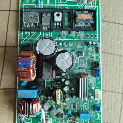 TCL空调主板A010364，剪线，不会测试，不包好坏，什么《议价》