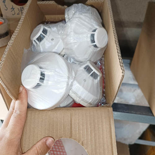 奥瑞那OT802A烟感，有6套带底座，成色极好，设备实拍，测《议价