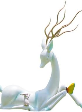 户外抽象梅花鹿雕塑玻璃钢鹿摆件园林景观草坪小品售楼部美陈装饰