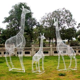 户外草坪大象不锈钢镂空长颈鹿雕塑钢丝线条网格鹿摆件售楼部定制