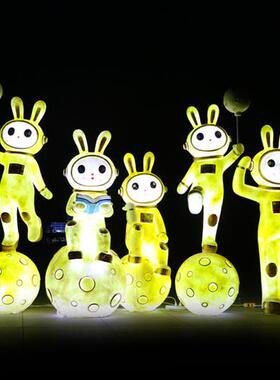 玻璃钢卡通月光兔摆件户外大型发光太空兔子雕塑学校小区商场美陈