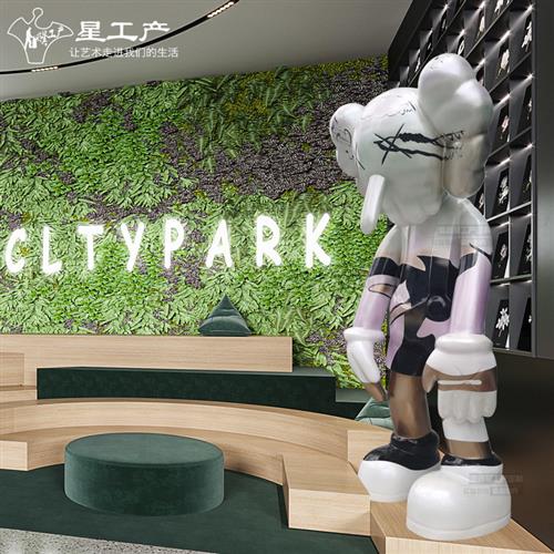 网红潮玩kaws暴力熊不锈钢金属室内卡通雕塑售楼部样板房公仔摆件