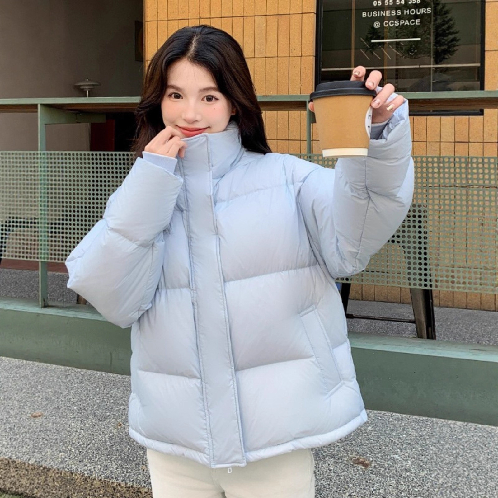 2025年新款小个子穿95白鸭绒羽绒服女加厚短款面包服纯色冬季外套