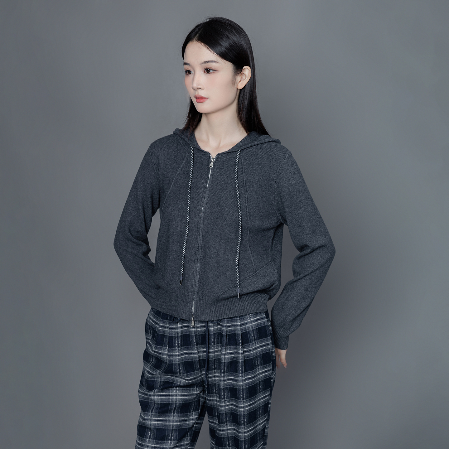 纯色连帽拉链针织衫外套女