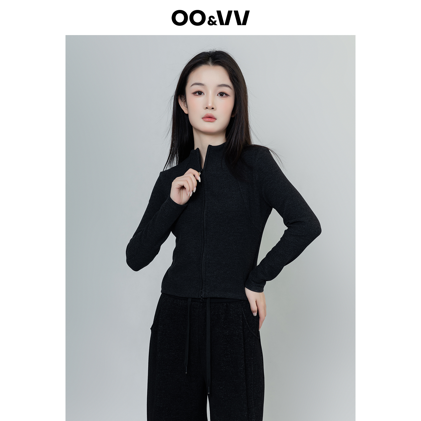oo&vv极简风黑色拉链短外套女25冬百搭修身针织毛呢开衫保暖上衣