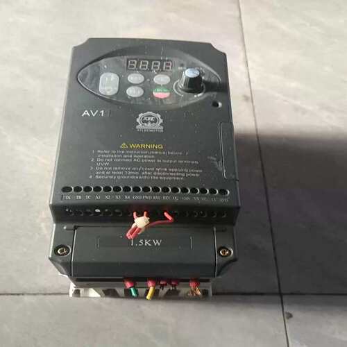 议价变频器 AV1-4T0015