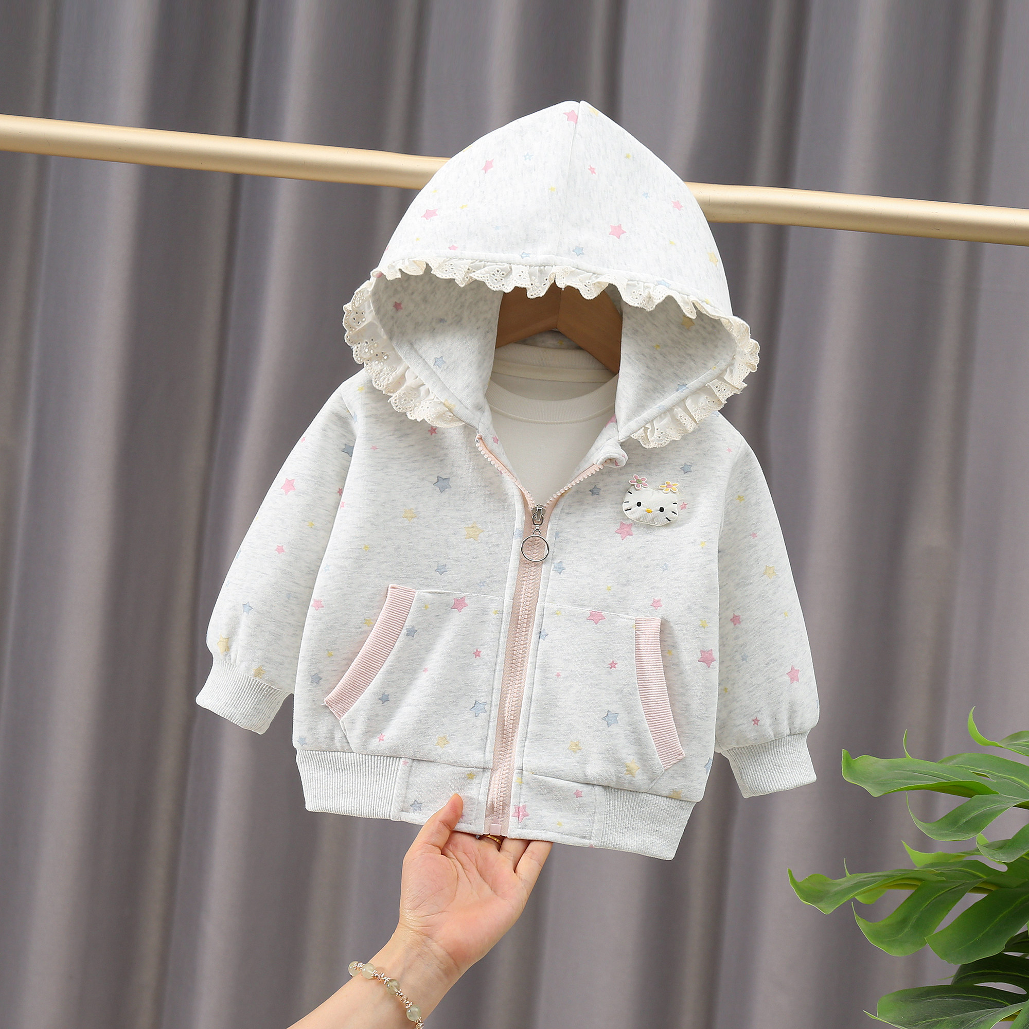 女童2026春秋季新款卫衣