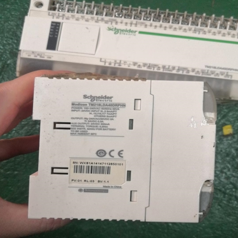 【议价】PLC控制器TM218LDA40DRPHN 实图件