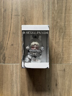 泡泡玛特 POP MART SKULLPANDA  XG SP 搪胶毛绒 日本限定 吊卡