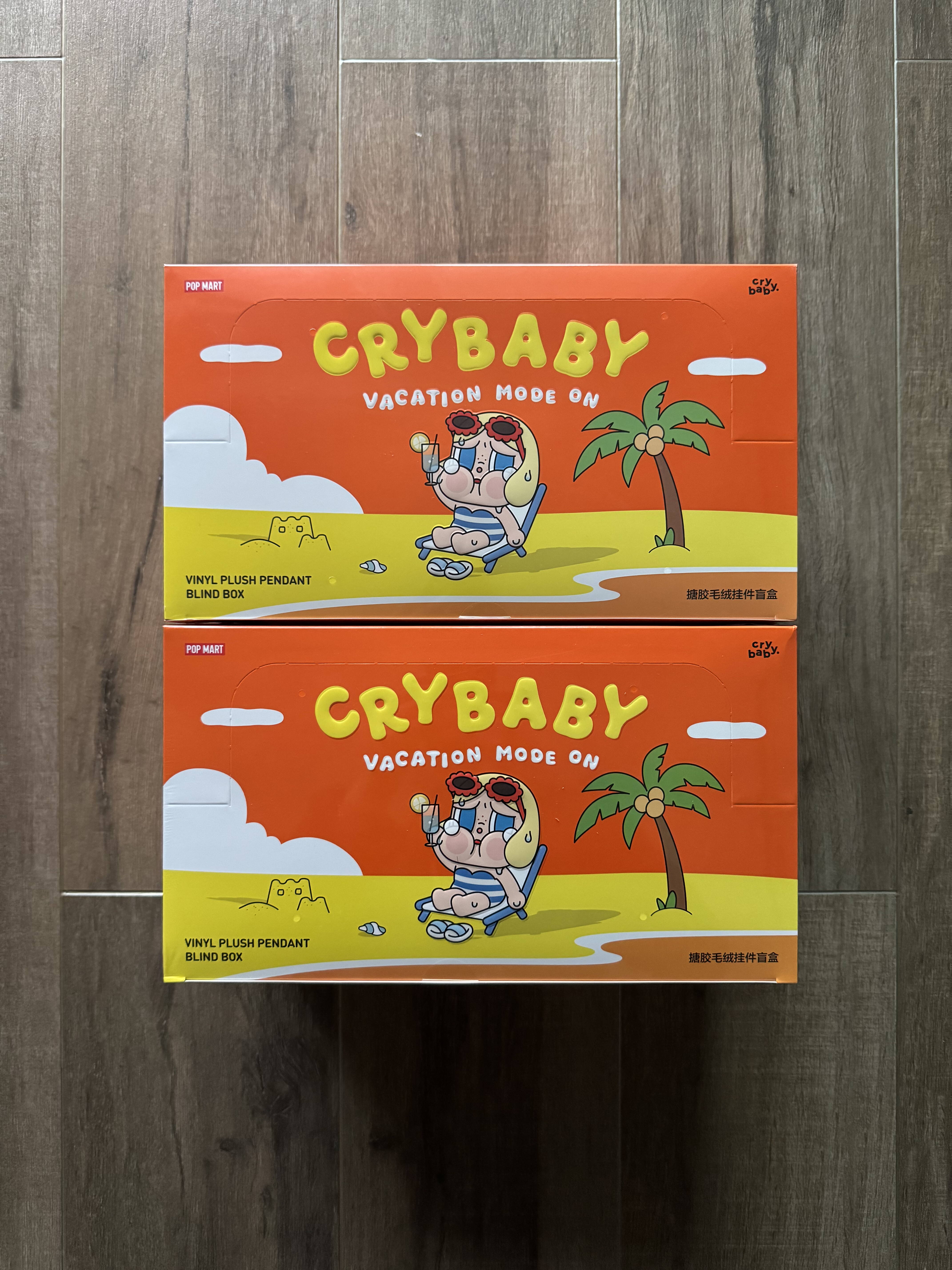 泡泡玛特POP MART CRYBABY VACATION MODE ON哭娃搪胶毛绒盲盒