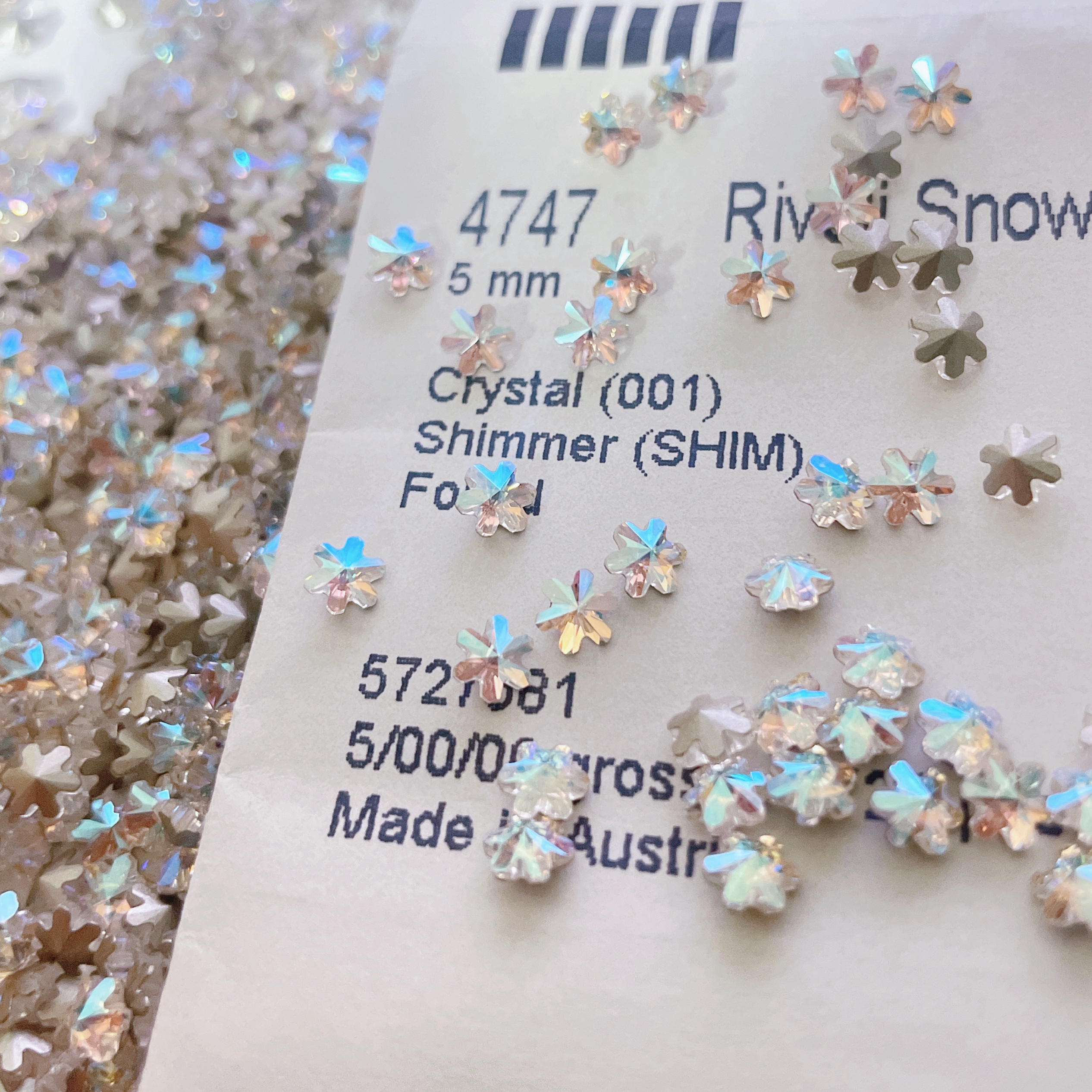 原装进口迷你小雪花施家水晶 4747 5MM 闪烁白001SHIM