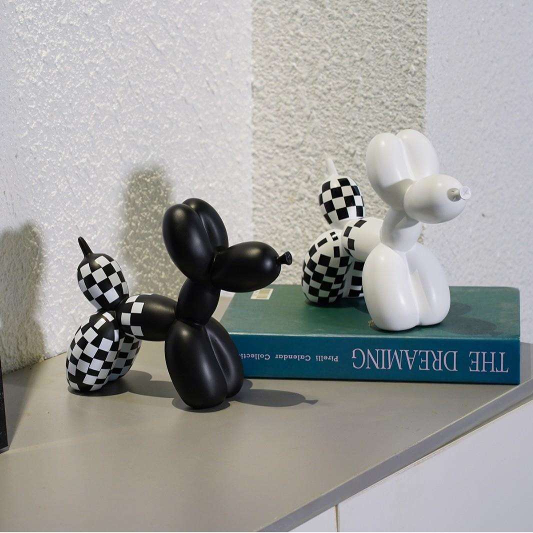 跨境黑白棋盘格子金嘴气球狗摆件家居客厅电视柜软装饰树脂工艺品