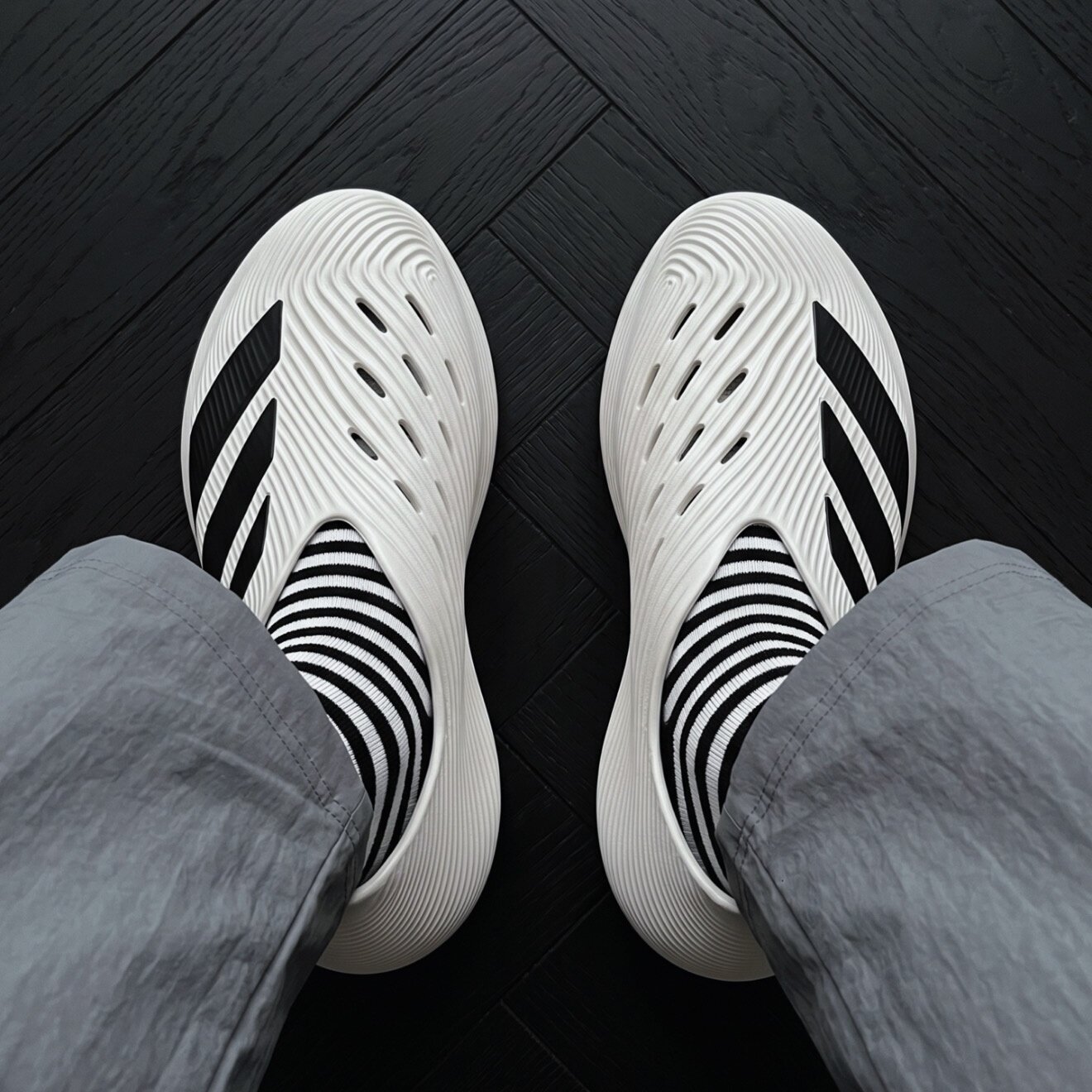 Adidas阿迪达斯 Purechill 回弹防滑 生活休闲鞋 男女同款 HQ2950