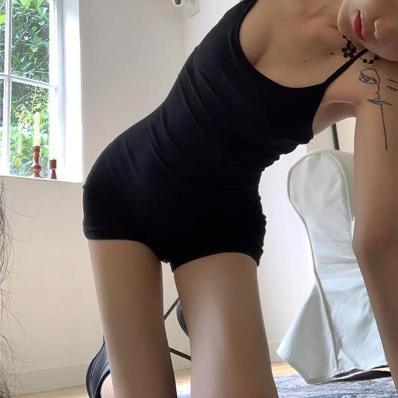 辣妹吊带连体裤女装夏季打底短裤黑色包臀裤子运动健身休闲连衣裤