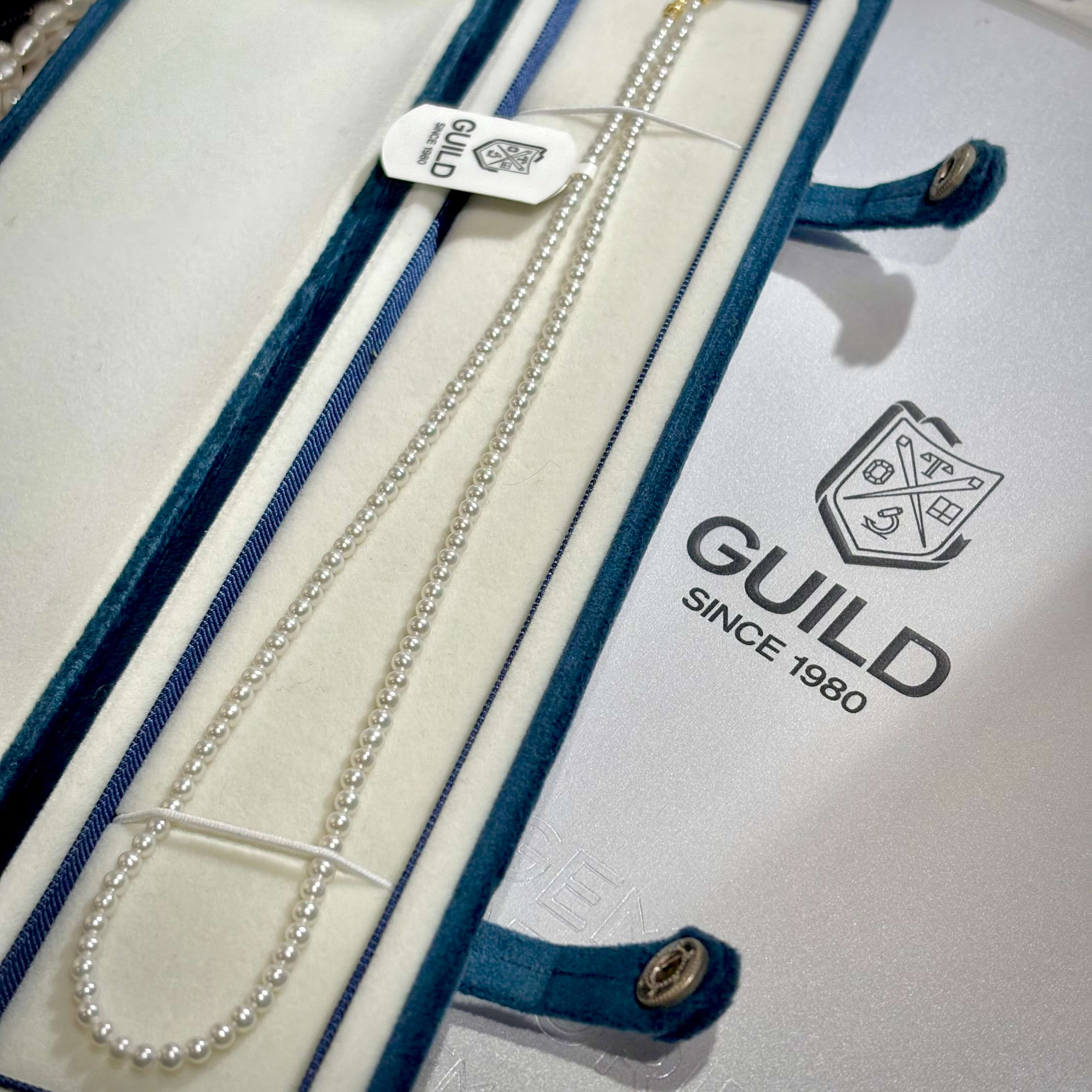 【精选】钻光Baby小米珠3-3.5mm正圆强光无瑕天然真珍珠18K真金扣