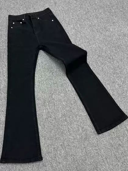 American-Style Versatile Cleanfit Black Jeans, Heavyweight Interlock Stretch Fabric, Straight-Leg Trousers with a Slight Flare