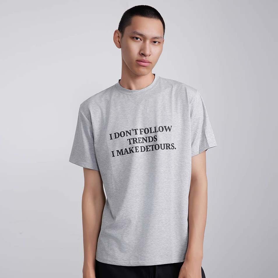 Outedge“我不关注趋势”短袖