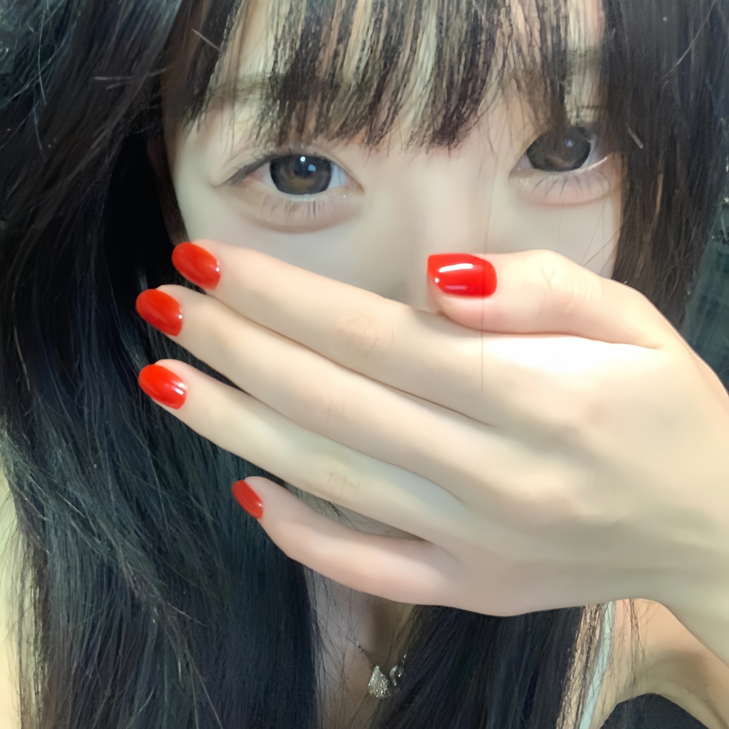 纯手工穿戴甲短款纯色大红色正红色显白性感新年过年新娘美甲贴片