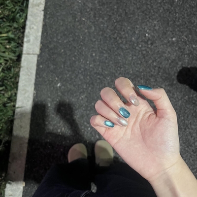 【赛里木湖】纯手工穿戴甲高级感显瘦显白宫廷风千金猫眼爆闪蓝色