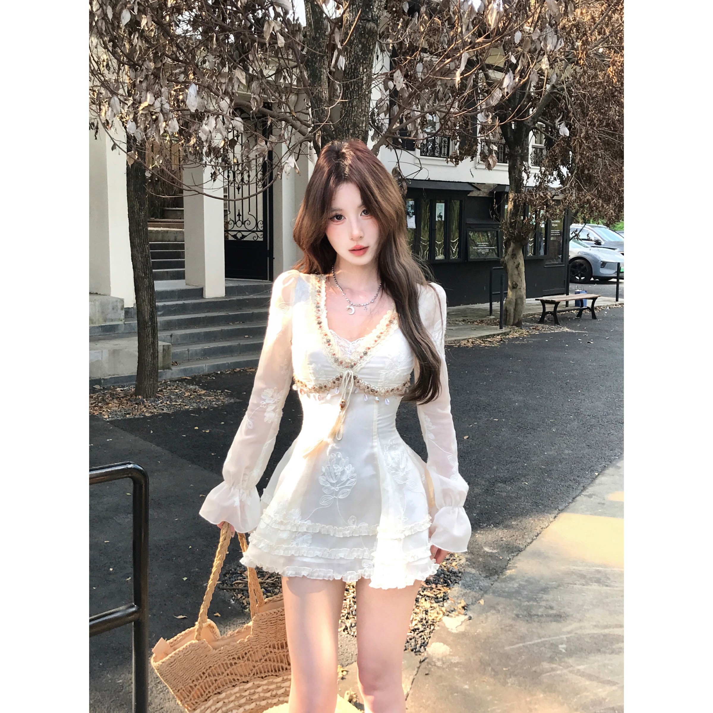 【枫林漫卷】纯欲设计感绣花连衣裙女秋季长袖收腰裙子