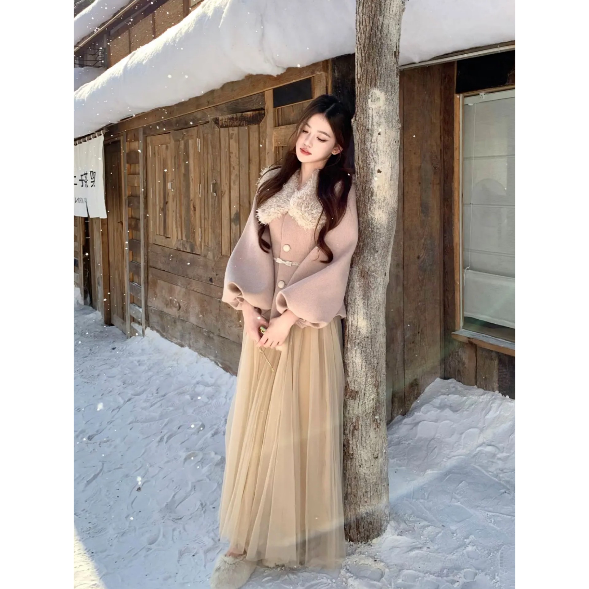 秋冬收腰显瘦设计感毛毛拼接灯笼袖夹棉毛呢外套+半身纱裙套装女