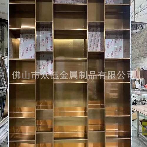 别墅家装防霉雨卧天不锈钢衣柜厅展示柜仿木纹饰金63748属装客柜