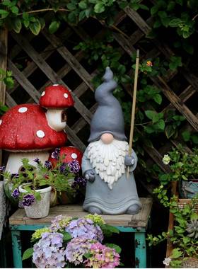 地精摆件人物小矮人花园庭院户外装饰 霍比特人背景 民宿拍照具道