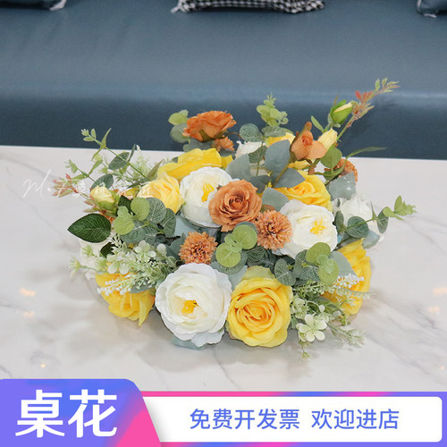 饭店圆桌餐桌花转盘中间桌面花