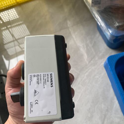 议价按钮盒 3SB3 802-2FJ10可维修