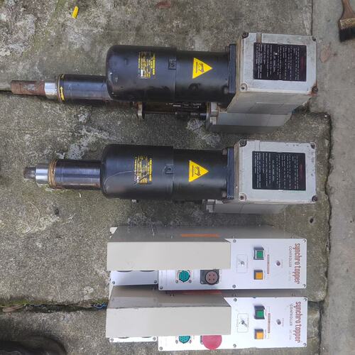 议价（Synchro tapper）控制器2台，型号：UC-可维修