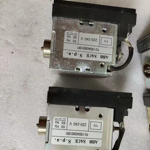 议价B智能断路器E1E2E3E4E6E1N1250E1B1250E2N1600E2B1600